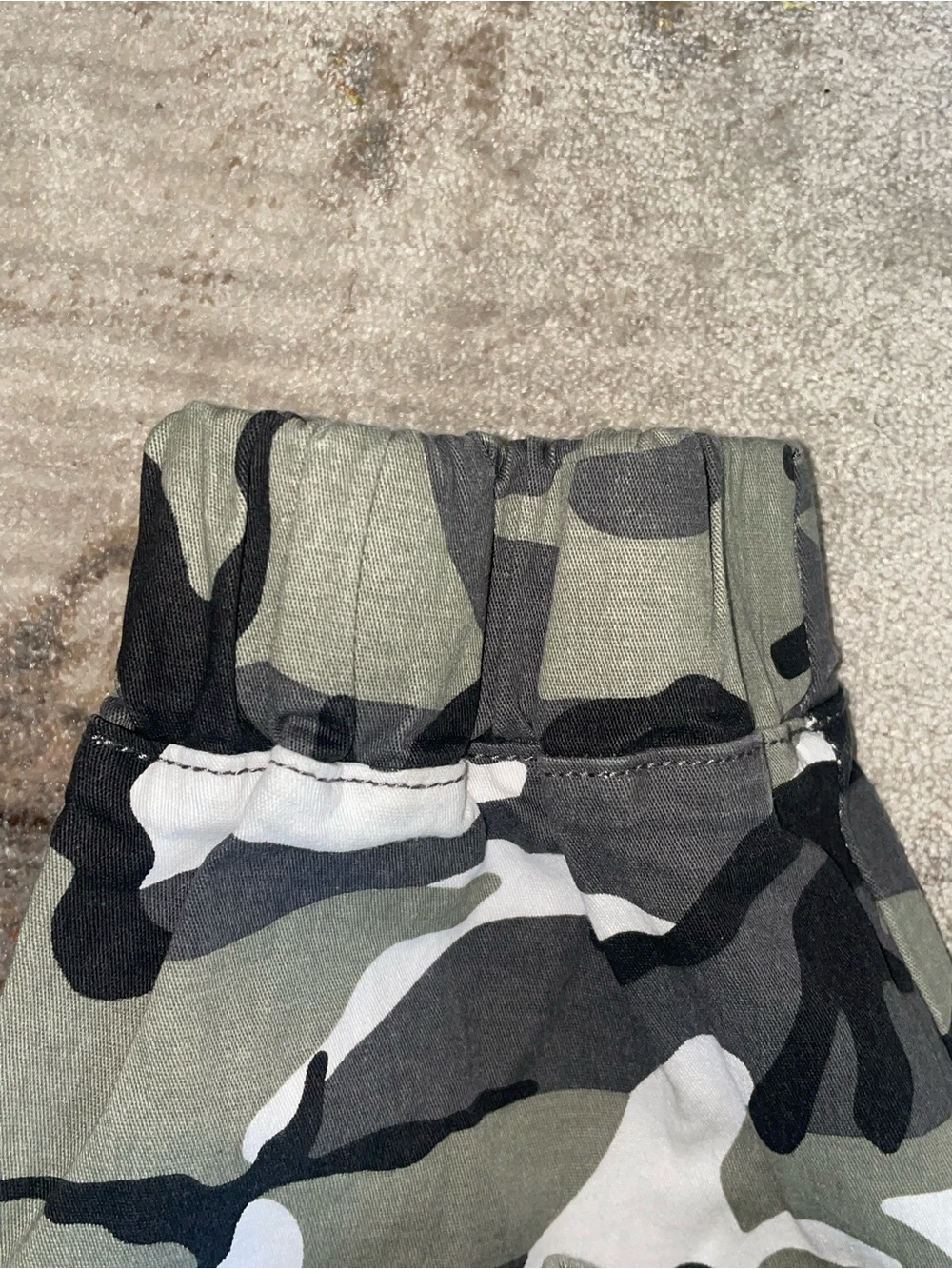Almost Famous Women Camo Joggers - Gray & Green 3x plus Size 3x - Picture 8 of 9